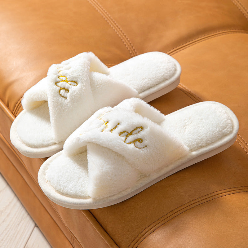 Witte Fluffy Pantoffels