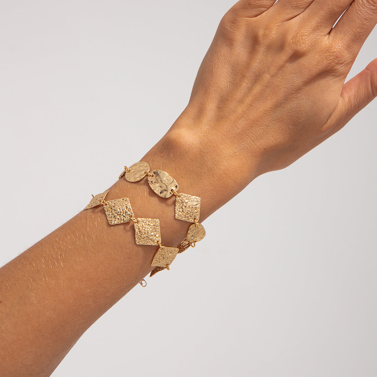 Trendy armband in punkstijl