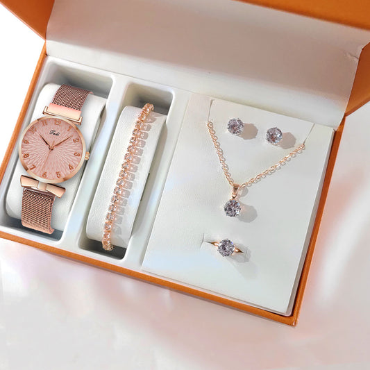 Stijlvolle horloge en sieradenset