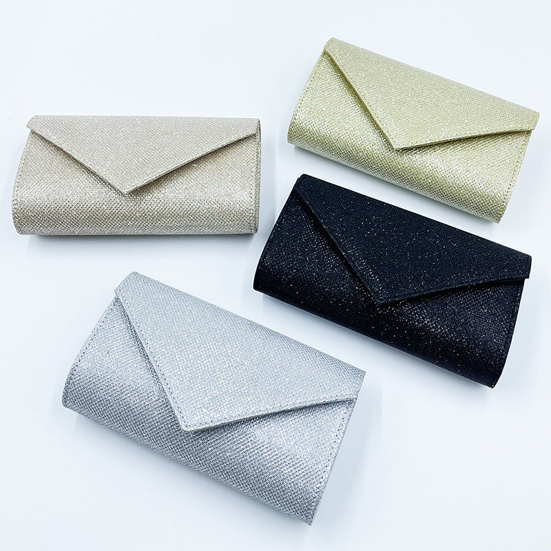 Stijlvolle Avondtas van Glanzend Materiaal – Clutch