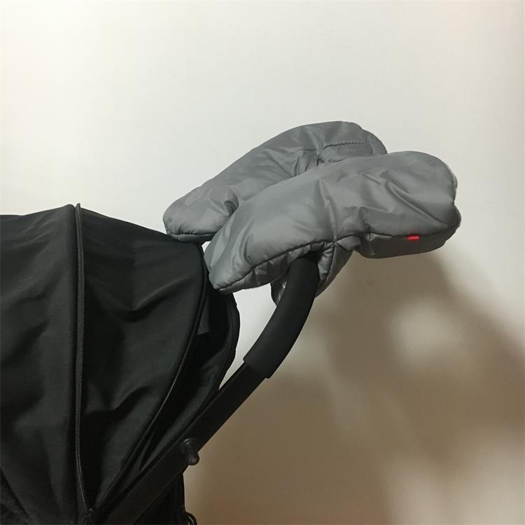 Warme kinderwagenhandschoenen