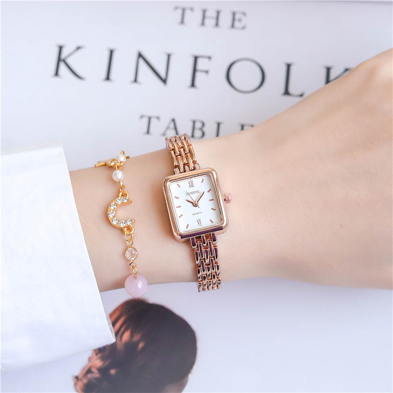 Elegant dameshorloge in armbandstijl