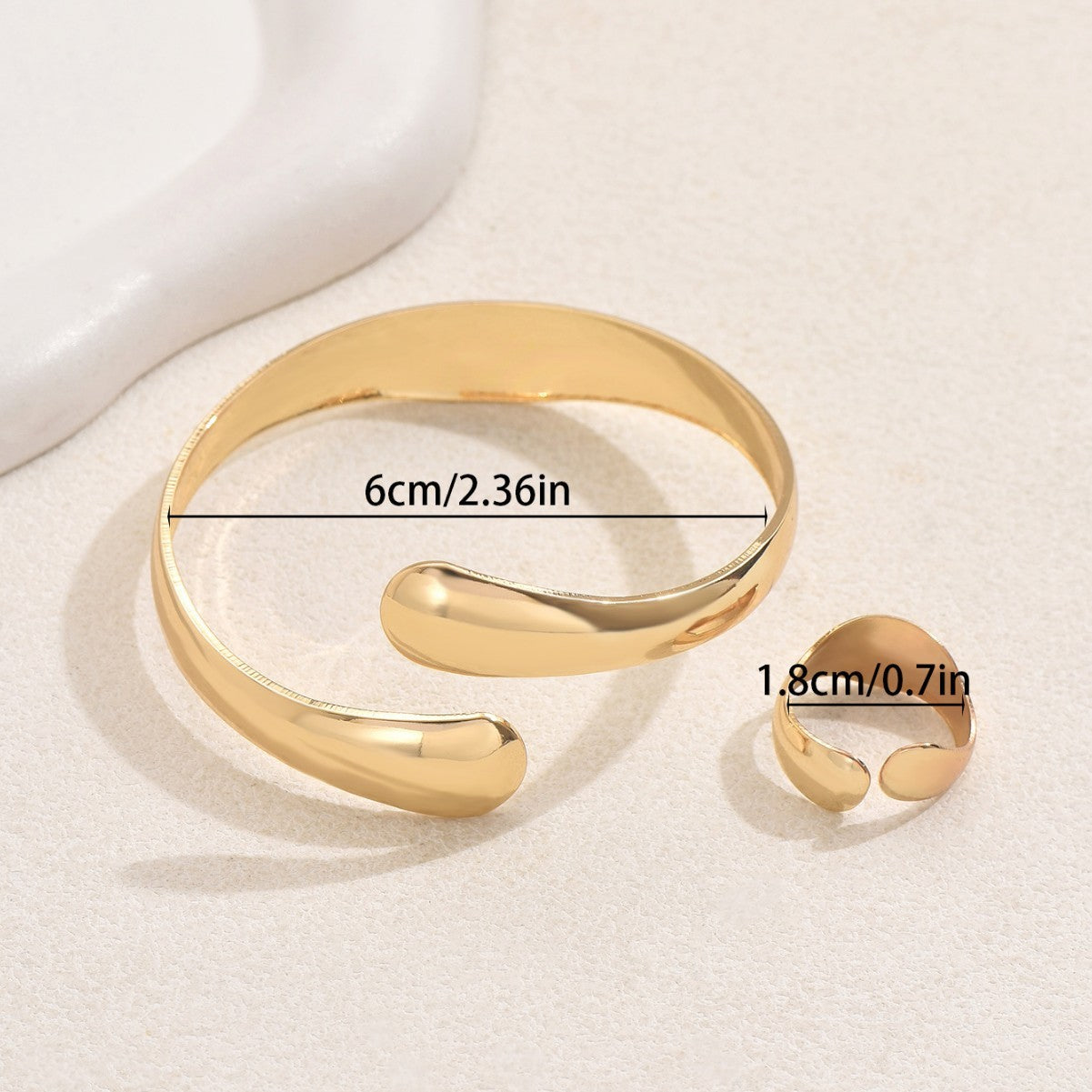 Glanzende Armband en Ringenset