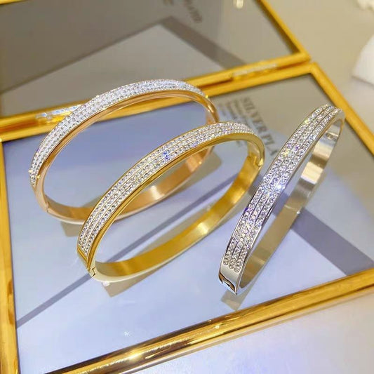 Stijlvolle titanium armband voor dames