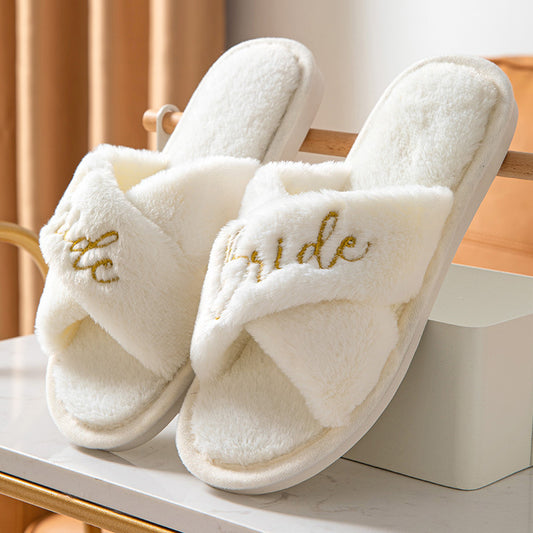 Witte Fluffy Pantoffels
