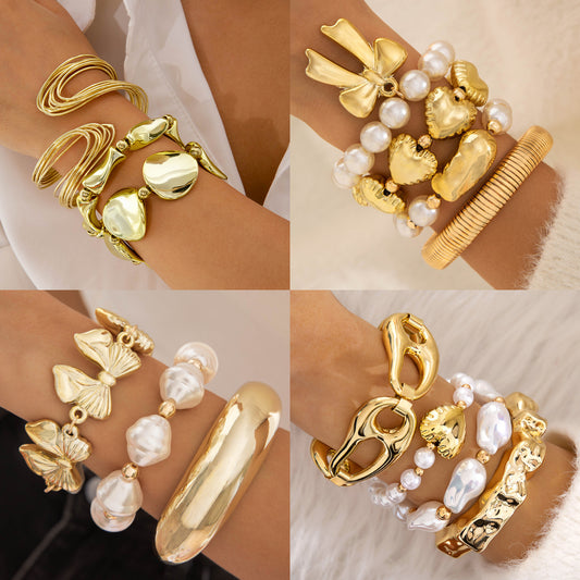 Set van open armbanden